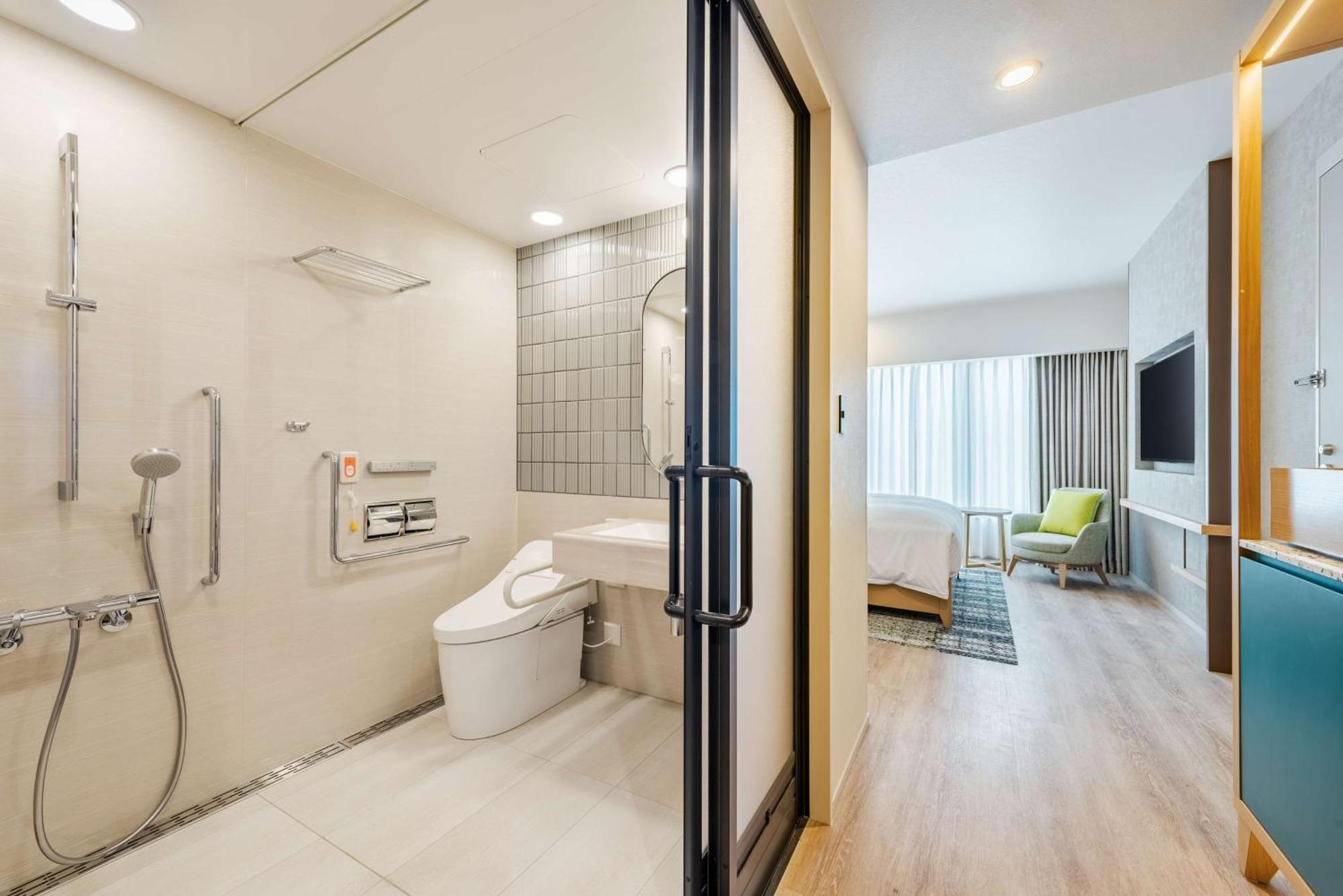 Hilton Garden Shijo Karasuma โรงแรม 4*