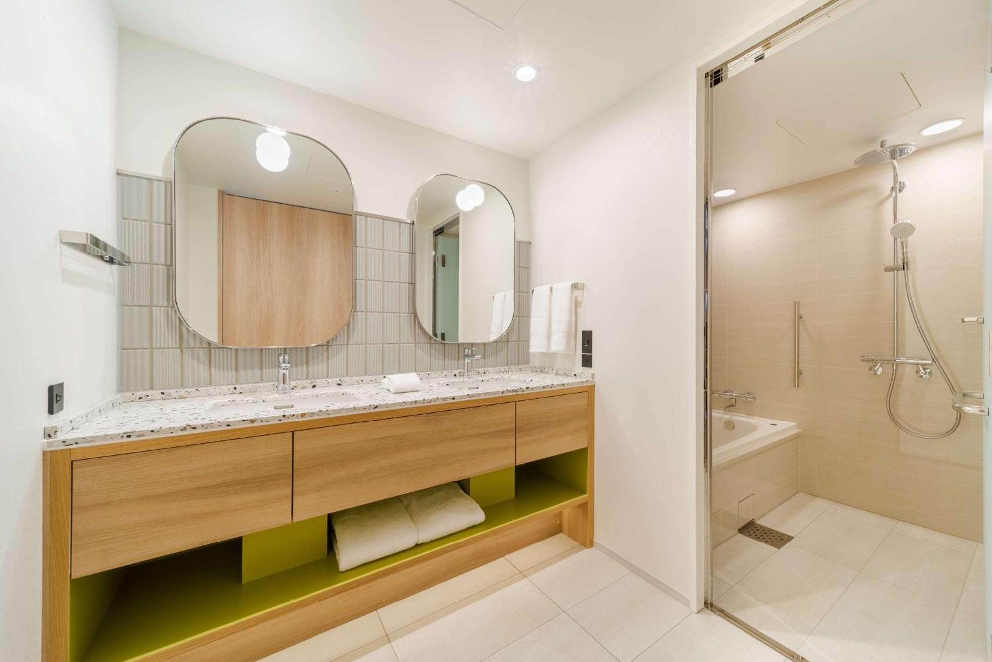 Hilton Garden Shijo Karasuma โรงแรม 4*