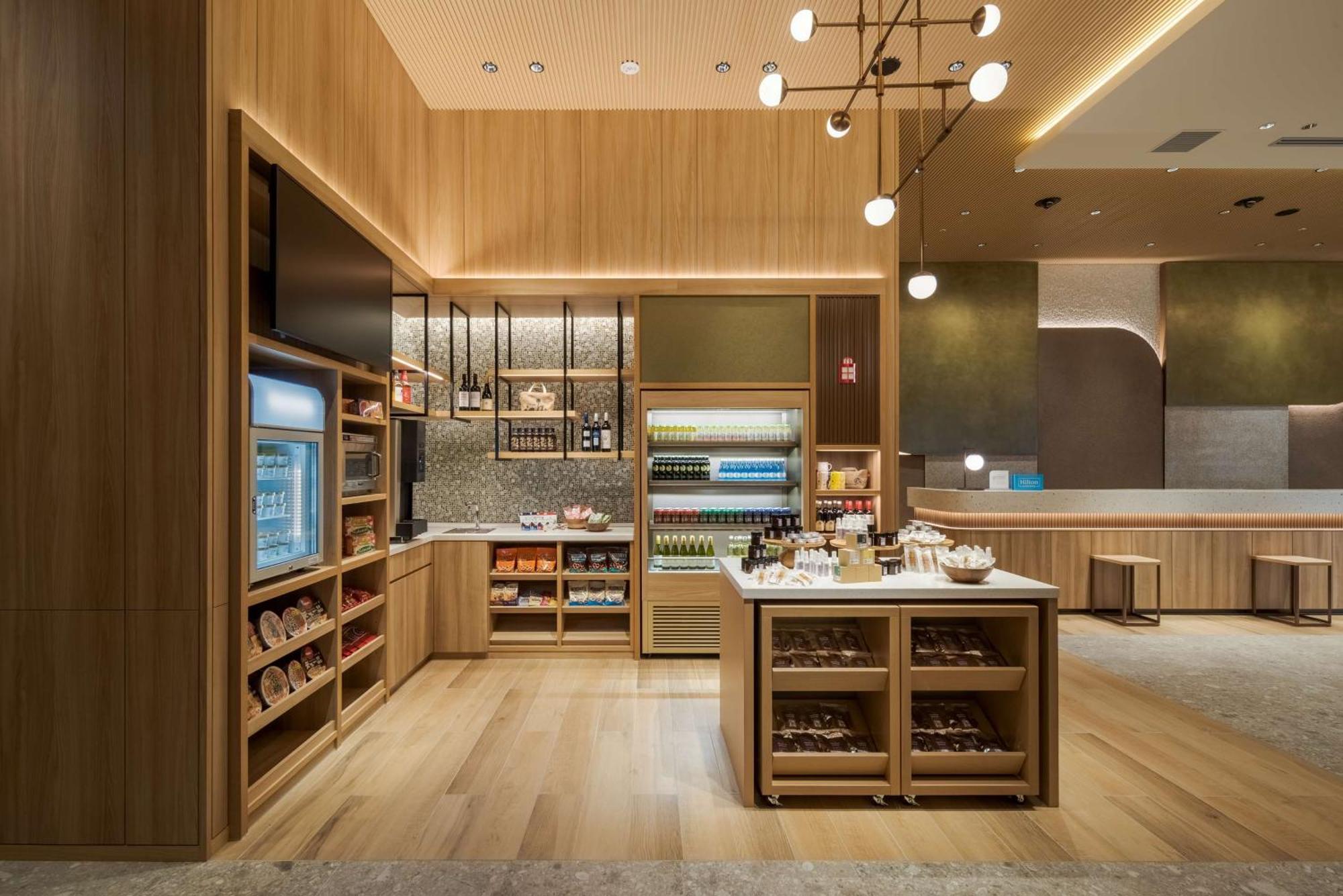 โรงแรม Hilton Garden Shijo Karasuma เกียวโต